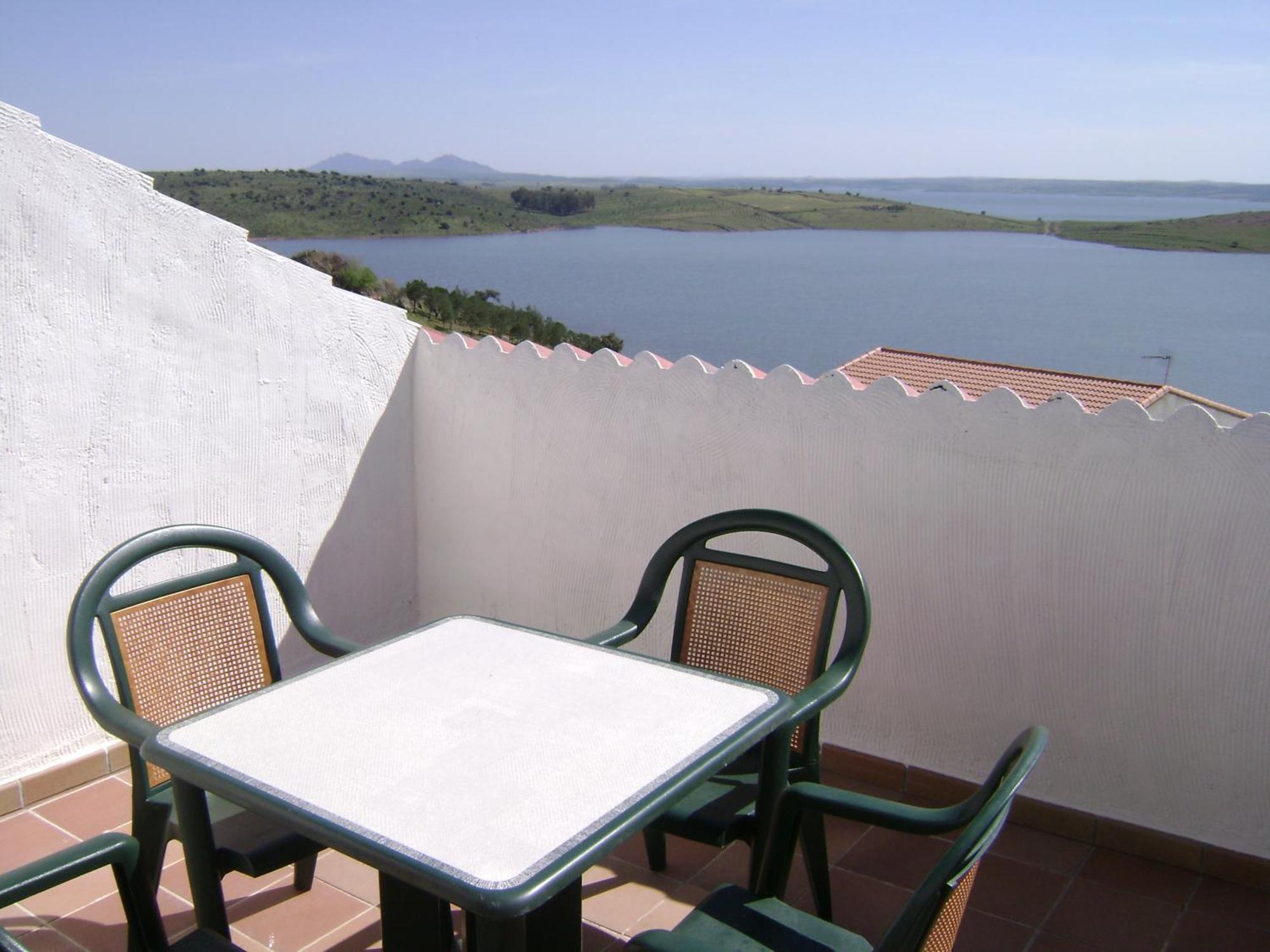 Apartamentos Trinidad Alange Εξωτερικό φωτογραφία